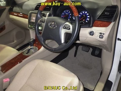 TOYOTA PREMIO
