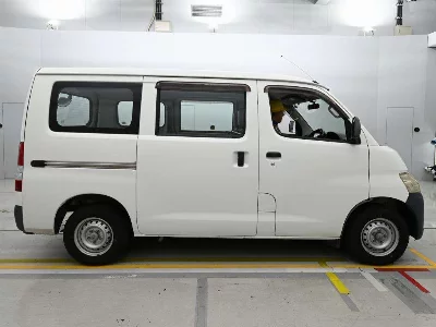 TOYOTA TOWN ACE VAN