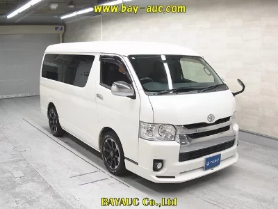 TOYOTA HIACE WAGON