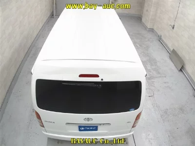 TOYOTA HIACE WAGON