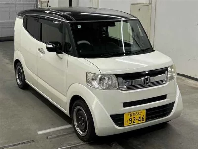 HONDA N-BOX SLASH