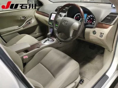 TOYOTA PREMIO