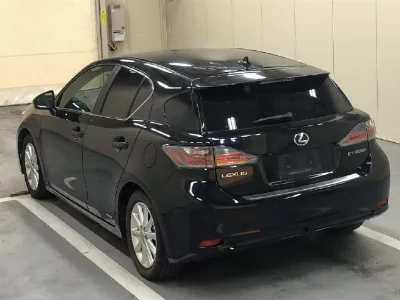 Lexus CT200h