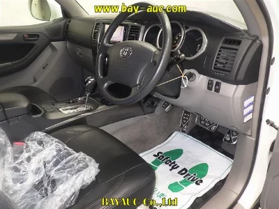 TOYOTA HILUX SURF