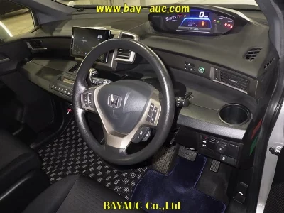 HONDA FREED SPIKE