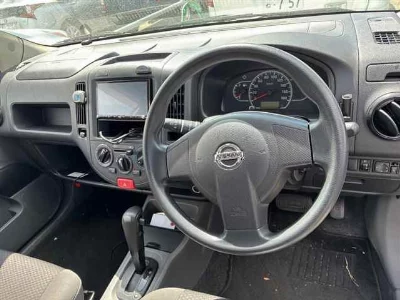 NISSAN AD EXPERT