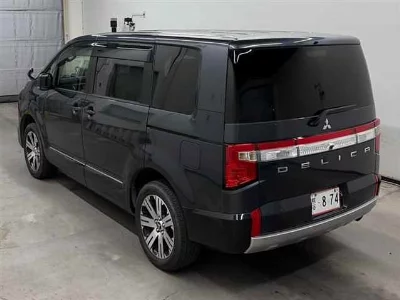 MITSUBISHI DELICA D:5