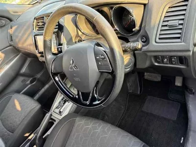 MITSUBISHI RVR
