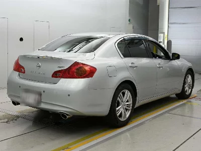 NISSAN SKYLINE