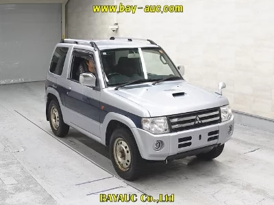 MITSUBISHI PAJERO MINI
