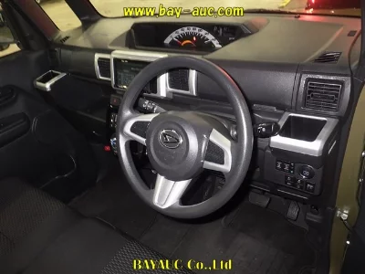 DAIHATSU WAKE