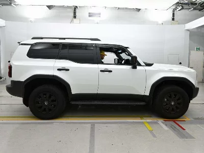 TOYOTA LAND CRUISER 250