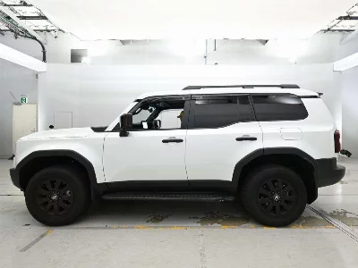 TOYOTA LAND CRUISER 250