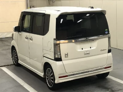 HONDA N BOX CUSTOM