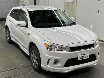 MITSUBISHI RVR