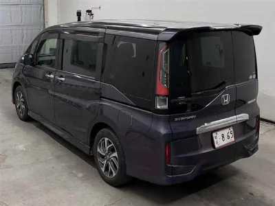 Honda STEPWGN SPADA