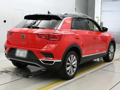 VOLKSWAGEN T-ROC