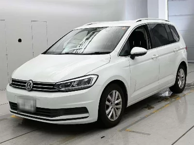 VOLKSWAGEN GOLF TOURAN