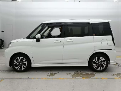 MITSUBISHI DELICA D:2