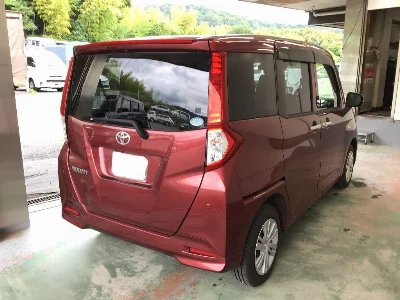 TOYOTA ROOMY