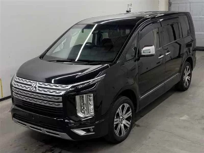 MITSUBISHI DELICA D:5