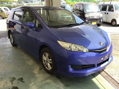 TOYOTA WISH