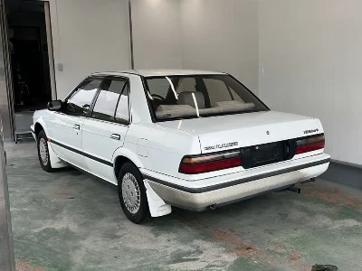 NISSAN BLUEBIRD