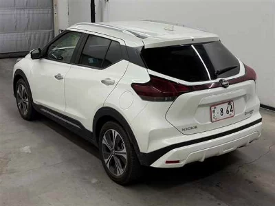 NISSAN KICKS
