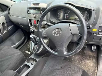 TOYOTA RUSH