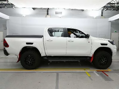 TOYOTA HILUX PICK UP