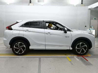 MITSUBISHI ECLIPSE CROSS PHEV