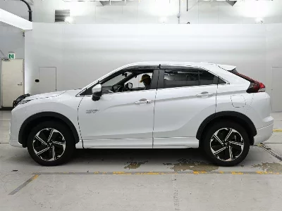 MITSUBISHI ECLIPSE CROSS PHEV