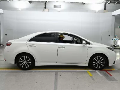 TOYOTA SAI
