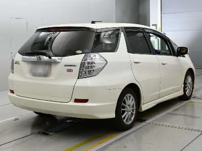 HONDA FIT SHUTTLE HYBRID