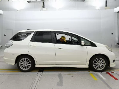 HONDA FIT SHUTTLE HYBRID