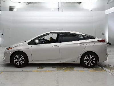TOYOTA PRIUS PHV