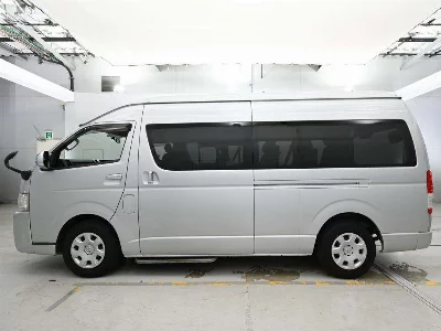 TOYOTA HIACE WAGON
