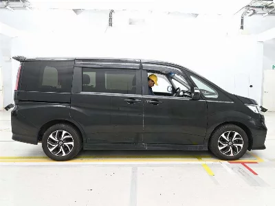 Honda STEPWGN SPADA