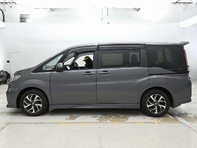 Honda STEPWGN SPADA