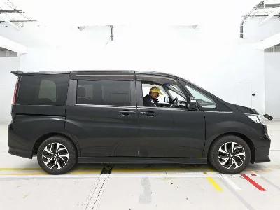 Honda STEPWGN SPADA