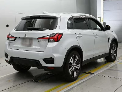 MITSUBISHI RVR