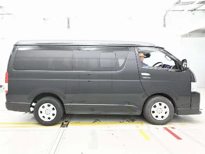 TOYOTA HIACE WAGON
