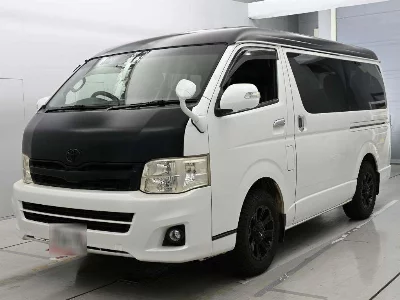 TOYOTA HIACE WAGON