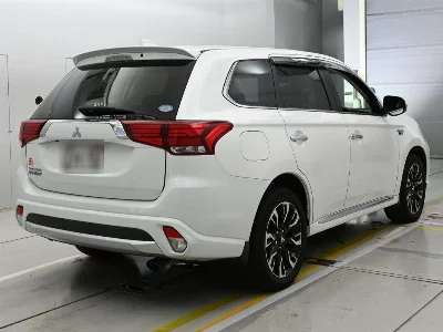 MITSUBISHI OUTLANDER PHEV