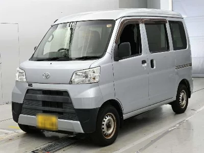 TOYOTA PIXIS VAN