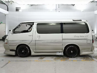 TOYOTA HIACE WAGON