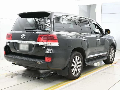 TOYOTA LAND CRUISER