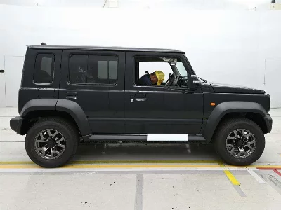 SUZUKI JIMNY NOMADE