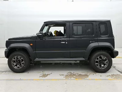 SUZUKI JIMNY NOMADE