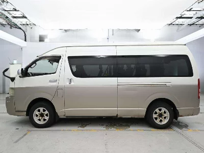 TOYOTA HIACE WAGON